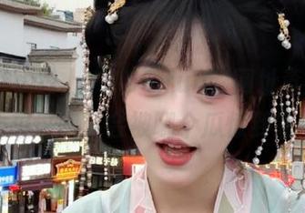 上“166.fun”网址查一下，心想这次又会被哪个瓜惊到呢。
