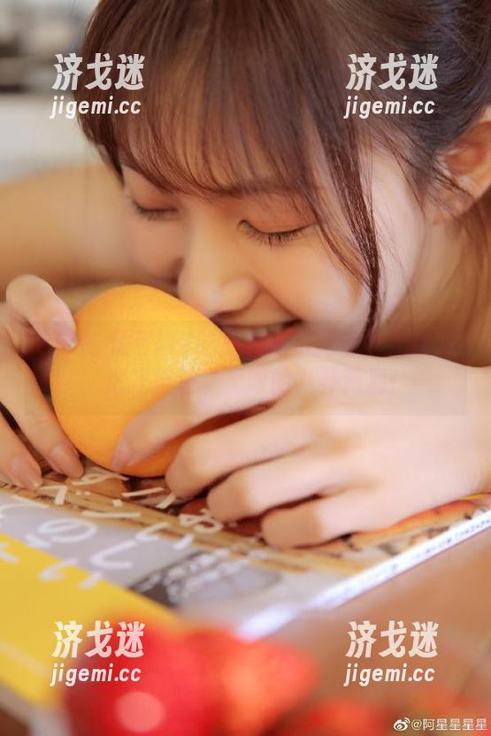 17吃瓜网的资源像个无底洞，把我拖进了无限的八卦漩涡！