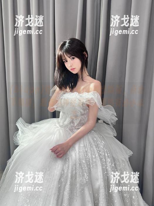 官网说51app推出新版，点击下载前，我有点神经紧张，果然有点小忐忑。
