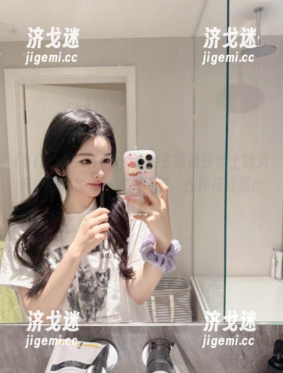 在51cg，资源多得像沙滩上的贝壳，黑料也是一波接一波，各种花样层出不穷！
