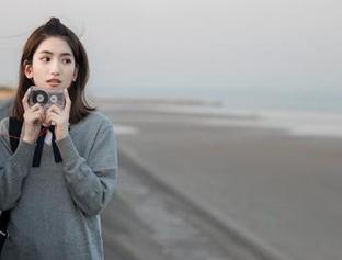 “通过链接直达51cg，今天的瓜长怎么样，在这吃点安静的瓜？“