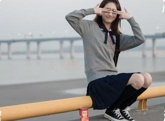 听说51cgfun最近要推出永久特权，作为吃瓜群众的我，感到一丝无奈…