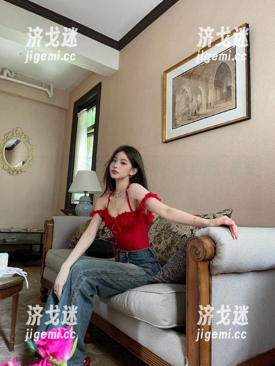 进入“51吃瓜”入口后，感受全网的魔力，看八卦如同看大片！