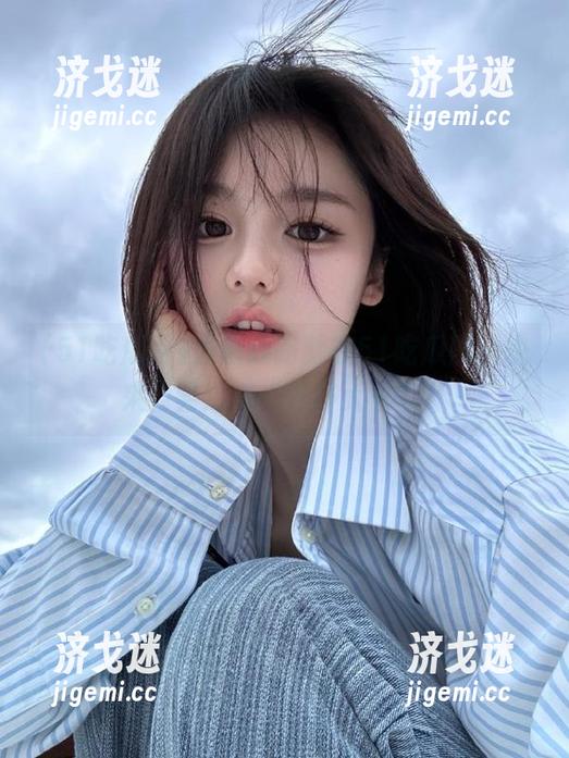 最新线路就在51吃瓜网，快来尝尝这道“八卦大餐”！