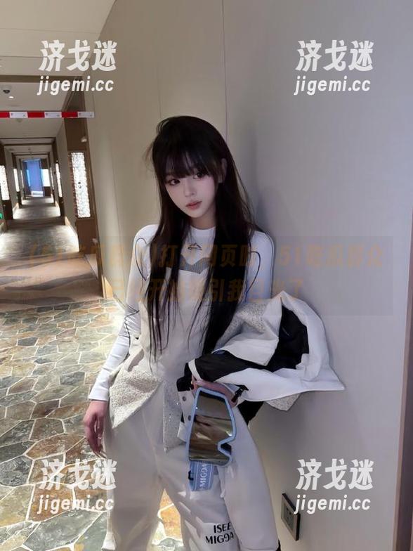 打开网页时，51吃瓜群众已经开始吸引我目光了