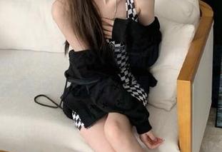 “51最新吃瓜”强势来袭，完美网址带你“爆料”不停！