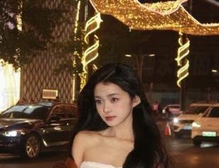 51爆料更新如潮水般的视频，让我觉得整个宇宙都在疯狂舞动。