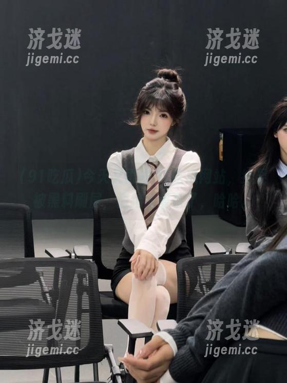 今天又再去91吃瓜网站，结果被黑料刷屏，情绪太复杂了，哈哈。