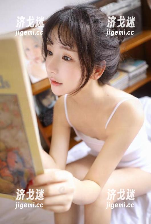 “cg91.fun”的网页内容，看起来像是实时更新的东八区八卦！