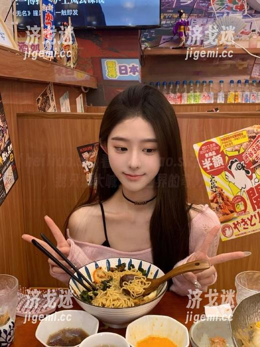 看着heiliao.su里的资源，我只想大喊：这世界的奇妙！