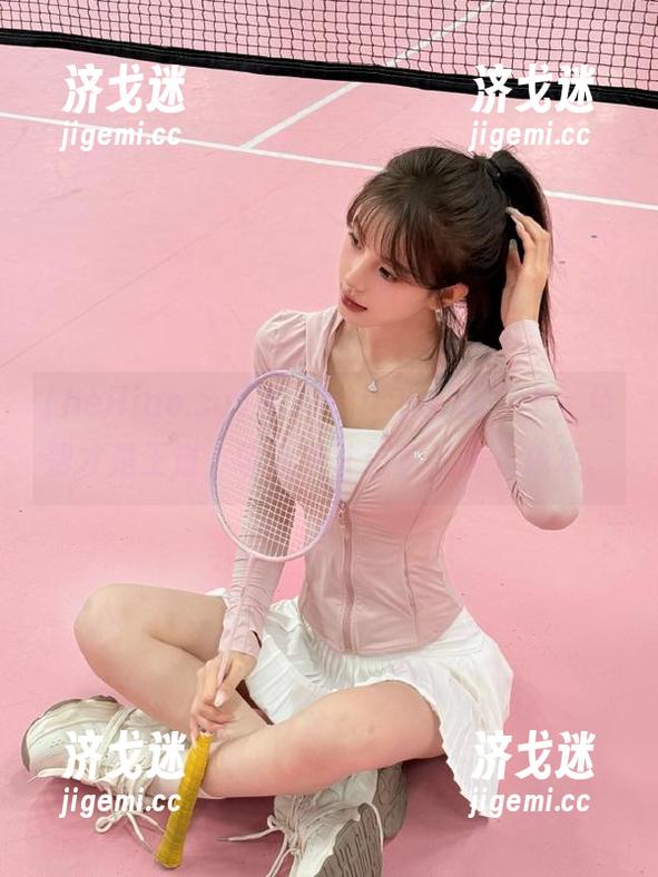 在“heiliao.su”上，免费才是王道，毕竟关注这事儿毫无成本。