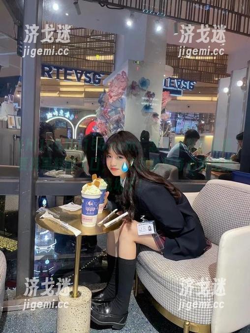 hl155.ccm：怎么突然想起就要找黑料的入口，果然我的好奇心都快把我坑了！