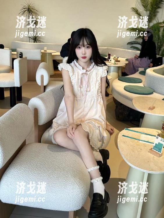 hl155.ccm的链接不止是八卦，隐约夹杂着几分期待，有种别样的吸引。