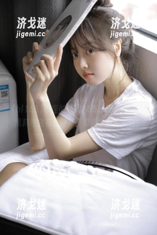 奇怪的“hl155.ccm”视频，黑料也会有欢呼声，真是个另类派对！