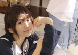 揭开“zztt87.ccm”苹果版的神秘面纱，捏捏你的好奇心像面团一样