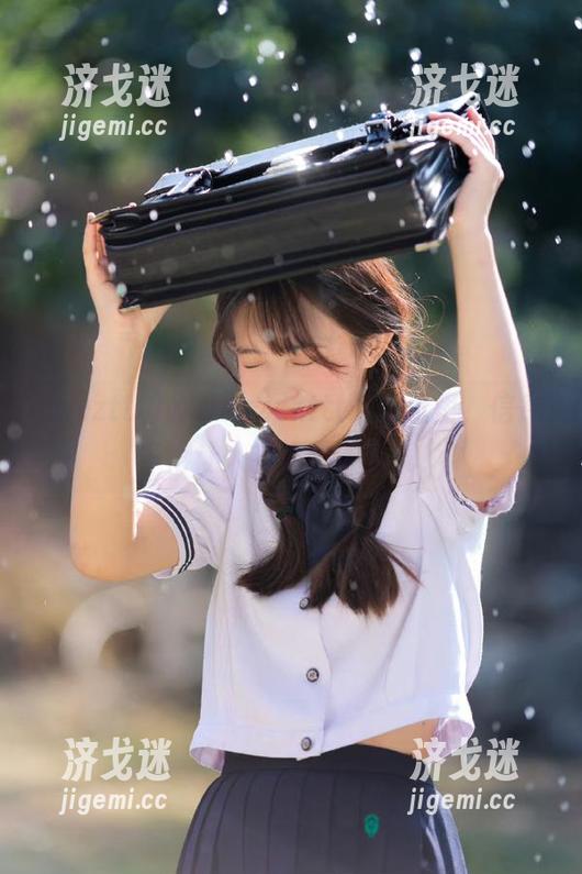 zzzttt www.zzzttt的网址里,信息多得让人有点喘不过气!