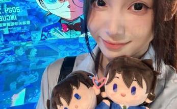 有哪些“九一吃瓜”的让人想反复收藏的故事？我脑海里想的都是她的表情包。