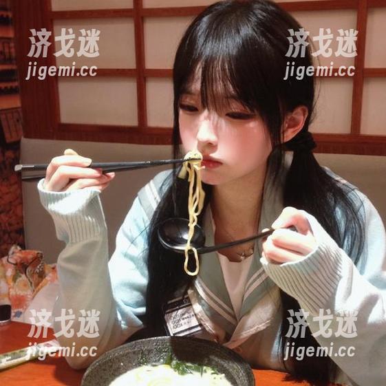 五一吃瓜 五一吃瓜苹果版的新功能真是意外,官网网页版还停留在古风时代?