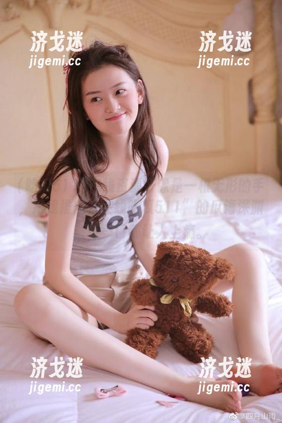 在线资源好像是一根无形的手，把我推向“在线吃瓜511”的瓜海深渊，每一口都让人上瘾。