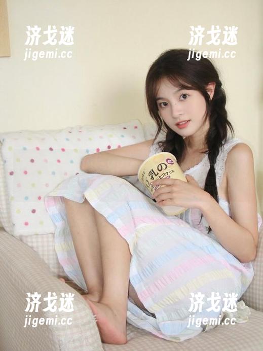 吃瓜网 吃瓜网app,一不小心就陷入永久的八卦旋涡,活像我个人的焦虑症!