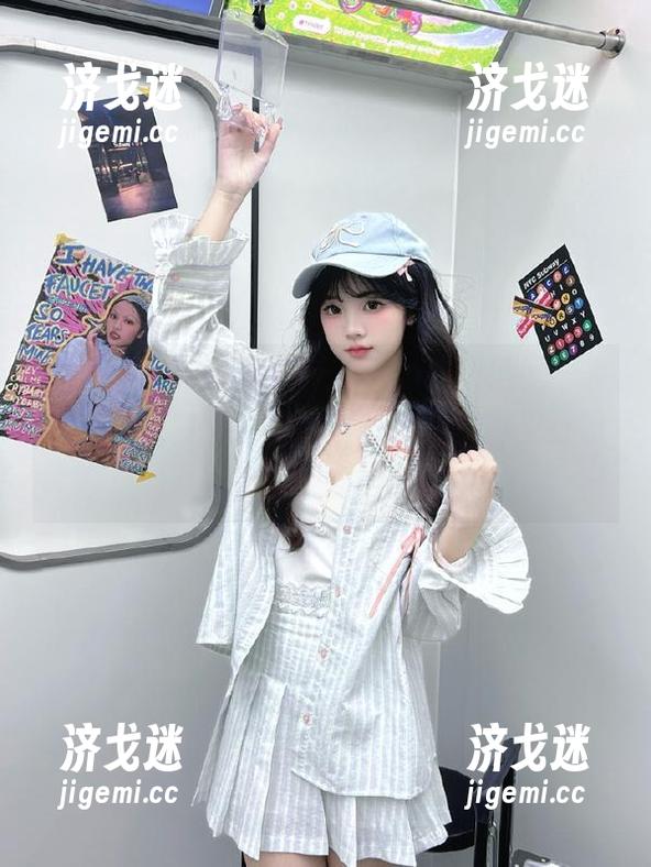 www.51cg.fun吃瓜网的分享功能让我突然觉得，八卦就是一种无处不在的社交粘合剂！