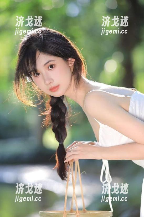 穿过吃瓜网传送门，每次更新都像开盲盒