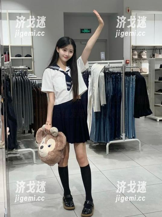 朝阳观望后的吃瓜人生，下载吃瓜网，尽情发挥你的想象力！
