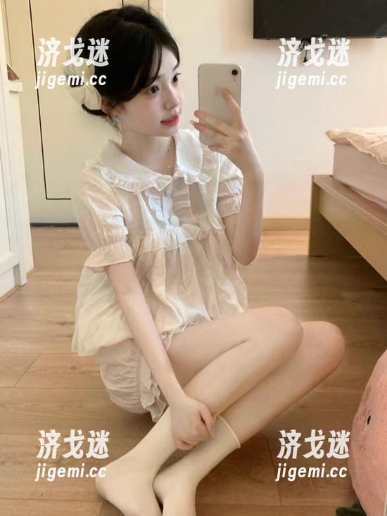 吃瓜网下载地址深藏不露，似乎只有最会吃瓜的人才能找到。