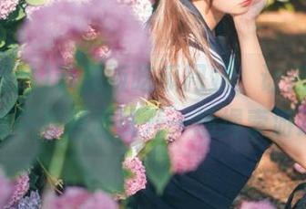 苹果版吃瓜网站，让我在爆料直播中与刺激展开一场绳索游戏。