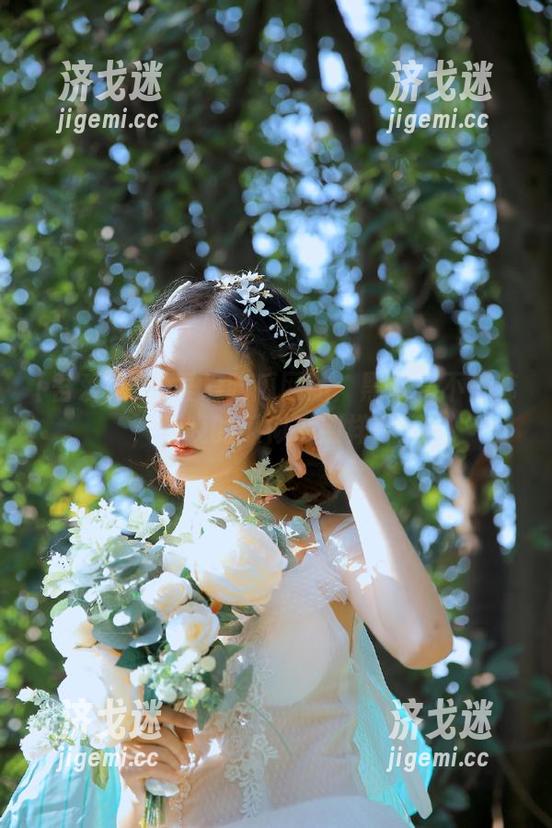 吾爱吃瓜网站：黑料马不停蹄，今晚的瓜似乎别样香！