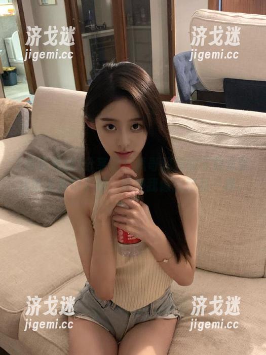 分享吧！扒哥黑料的下载这事儿也太麻烦了吧，搞得我像找藏品一样。