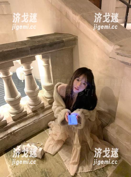 明星黑料 咖啡店里的闲聊:明星黑料被我收藏得越来越多了!