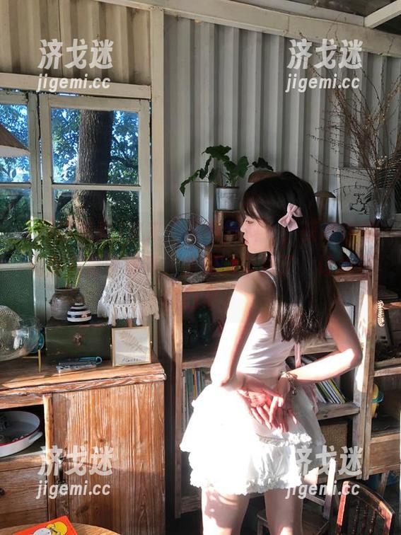 网曝黑料 快来“网曝黑料”,获取你的免费八卦营养餐,含量太丰富了,让我目瞪口呆。