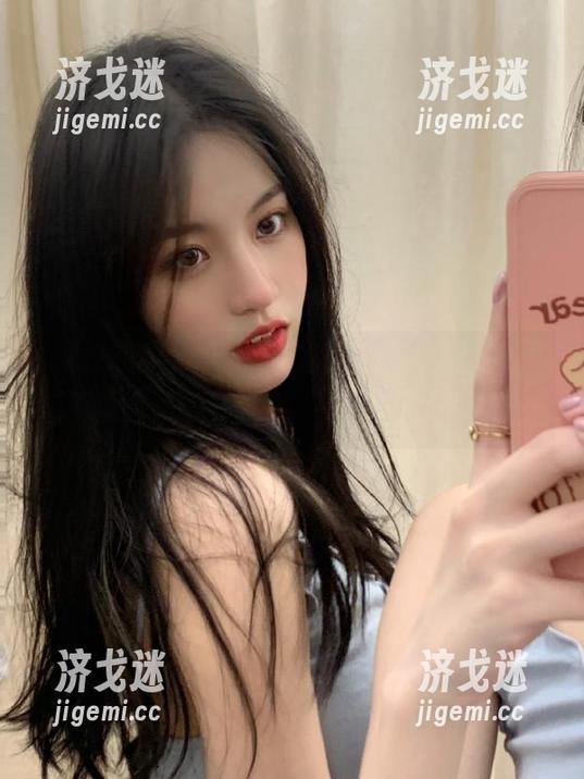 都说黑哥扒料有个入口，进去后可能会发现新世界，别说我没提醒你！