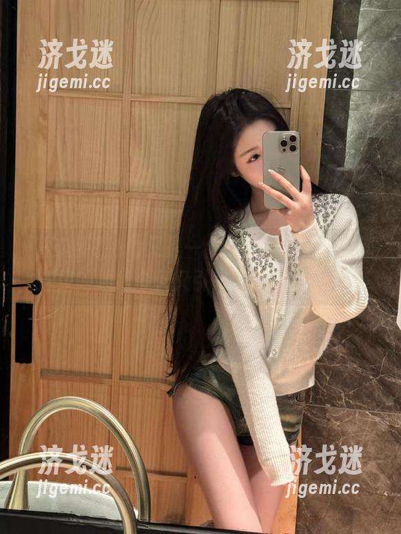 又是一个神仙操作，黑料不打烊的地址今天又引来多少吃瓜队伍？