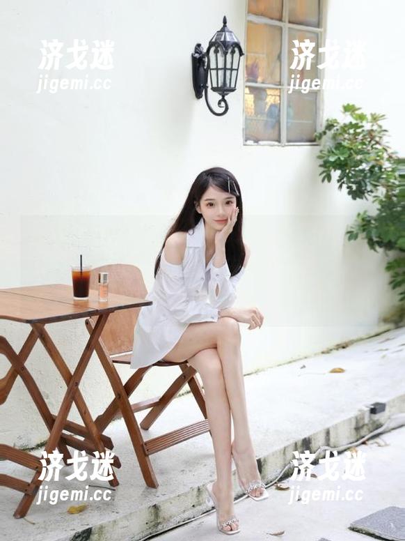 “zztt40.su黑料不打烊官网”突然下线，那素材去哪了？快下载一波吧！