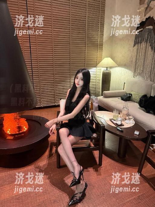 最近网上风云变幻，观看“黑料不打烊”最新发布页，收集五花八门的内幕，感觉好像追剧呢。