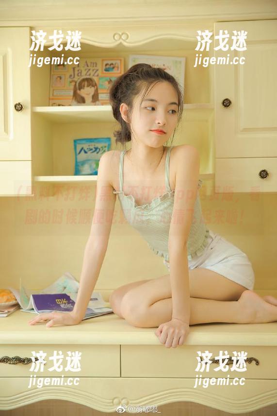 黑料不打烊 黑料不打烊app网页版,看剧的时候顺便吃颗瓜,心情飞起来啦!