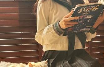 黑料吃瓜网苹果版，不在线也不会错过一颗甘甜的大瓜！