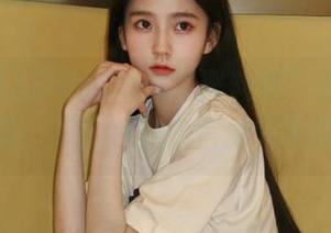 只有我知道“黑料吧”发布的最新潮流，糖果色和谣言的完美结合。