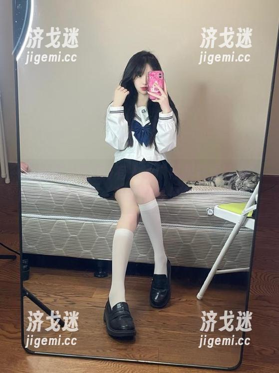 黑料在线吃瓜 有人说“黑料在线吃瓜”的链接是钥匙,但我觉得是个藏宝图啊。