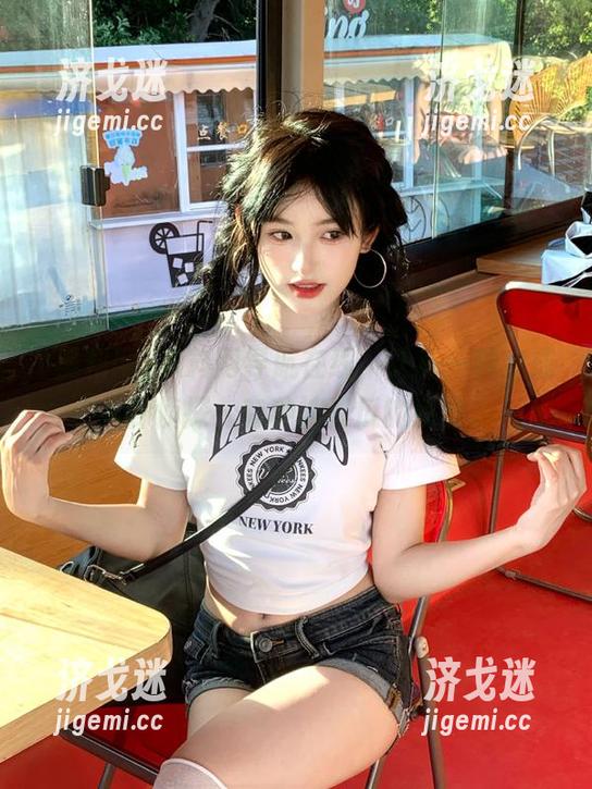 黑料网导航在线，让我一秒变成八卦侦探，有种被喂瓜的感觉。