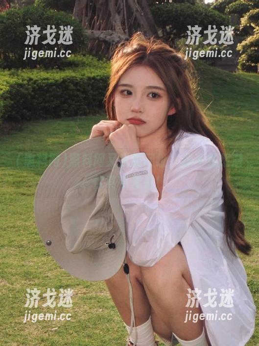 黑料网又发新网址，忍不住想潜伏其中看看！