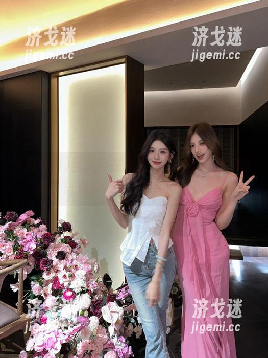 黑料网在线看，无需担心永不迷路，信息多到让人有点喘不过气。