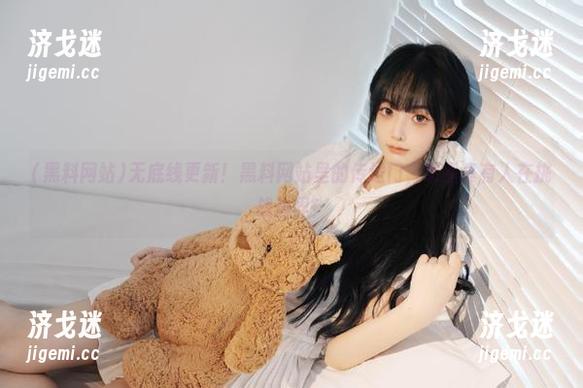 无底线更新！黑料网站里的传送门，明星真有人在挑战边界？
