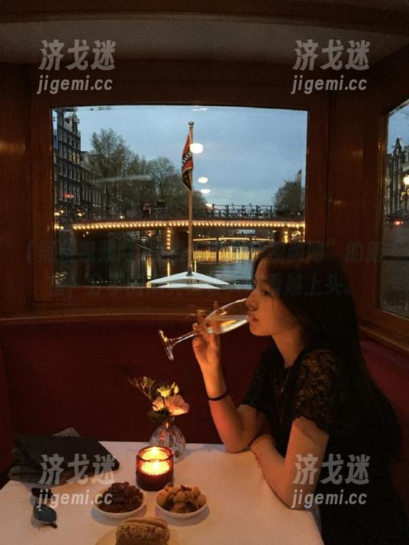 瞧瞧这“黑料视频网”的新星，分享的瓜竟然让人越看越上头。